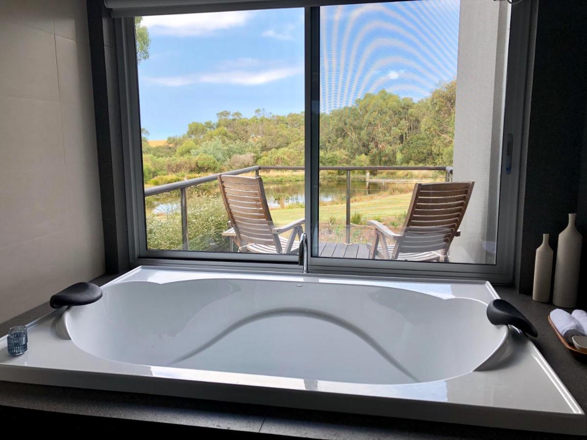 إينفيرلوك Messmates Luxury Eco Suites المظهر الخارجي الصورة